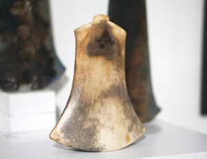 Paula Downing 'Dag', ceramic, 18 x 14 x 5cm, £400