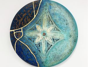 Stephanie Sandercock ‘Ocean’s Whisper’, Mixed media with 24ct Gold, 30 x 30cm, £680 Stephanie Sandercock ‘Ocean’s Whisper’, Mixed media with 24ct Gold, 30 x 30cm, £680