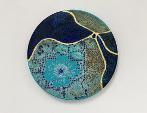 Stephanie Sandercock ‘The Tender Knot’, Mixed media with 24ct Gold, 20 x 20cm, SOLD Stephanie Sandercock ‘The Tender Knot’, Mixed media with 24ct Gold, 20 x 20cm, SOLD